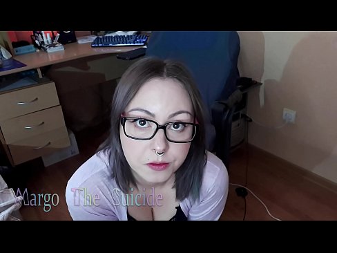❤️ Сэксуальная дзяўчына ў акулярах глыбока адсмоктвае фалаімітатар на камеру ❤️❌ Чербанне у нас be.myinvest.top